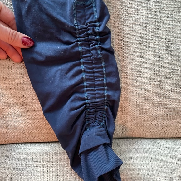 Lululemon limited edition tights navy 4 - Picture 2 of 4